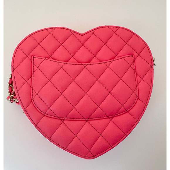 CHANEL Heart Bag SS22 - Picture 13 of 13